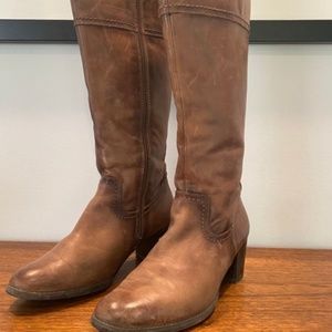 TAMARIS Brown Distressed Leather Boots